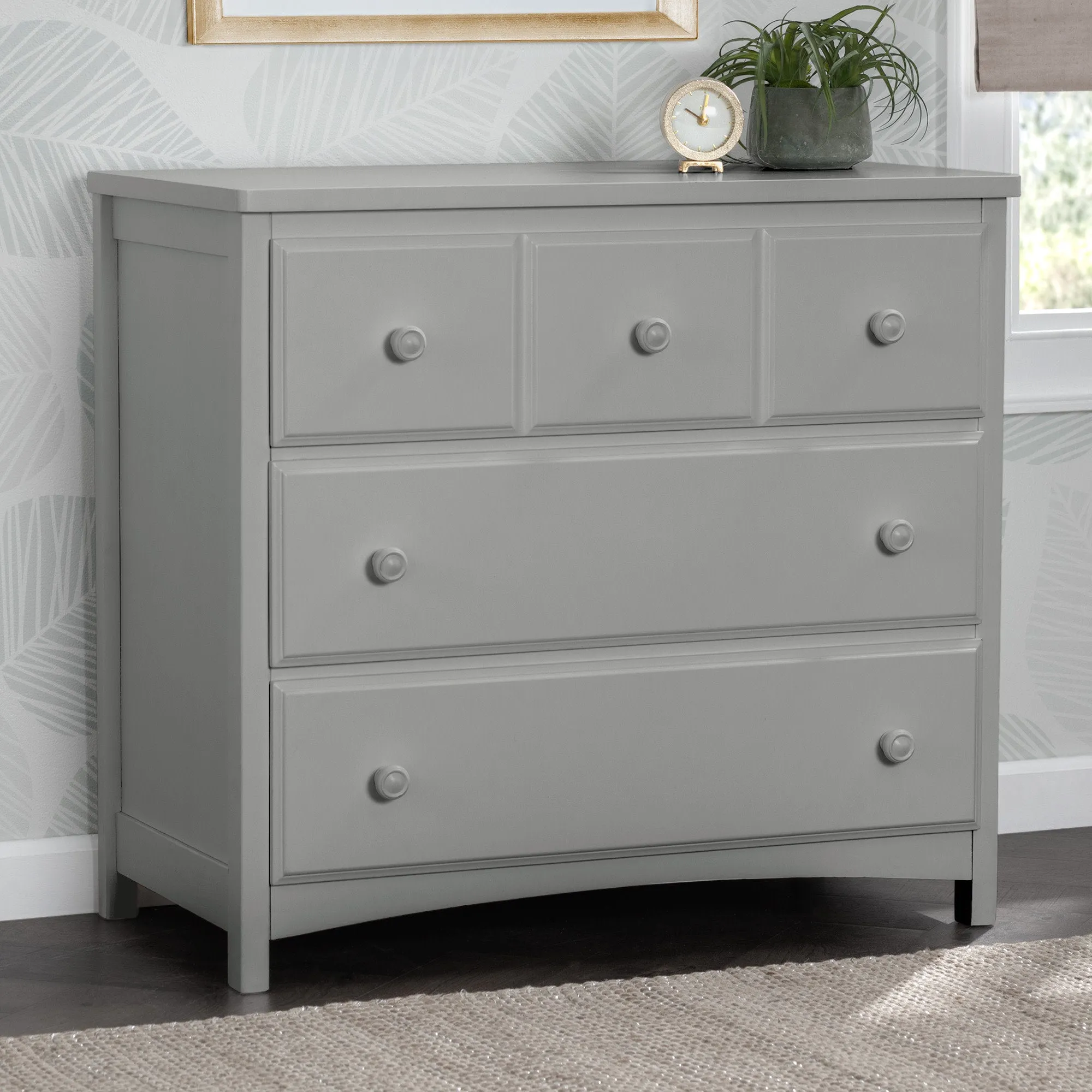 3 Drawer Dresser with Interlocking Drawers