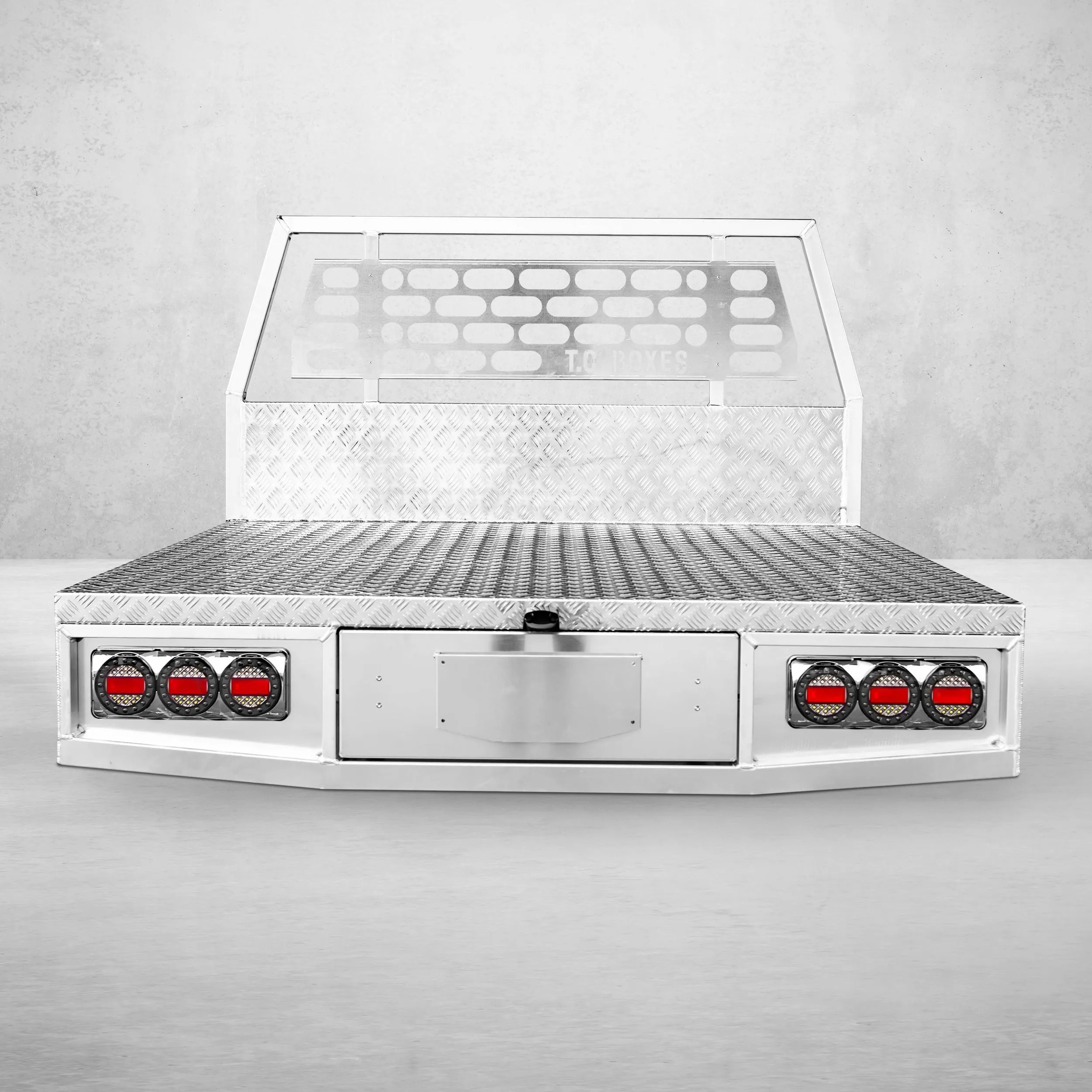 Aluminium Tray w/Headboard 1800mm - Alloy