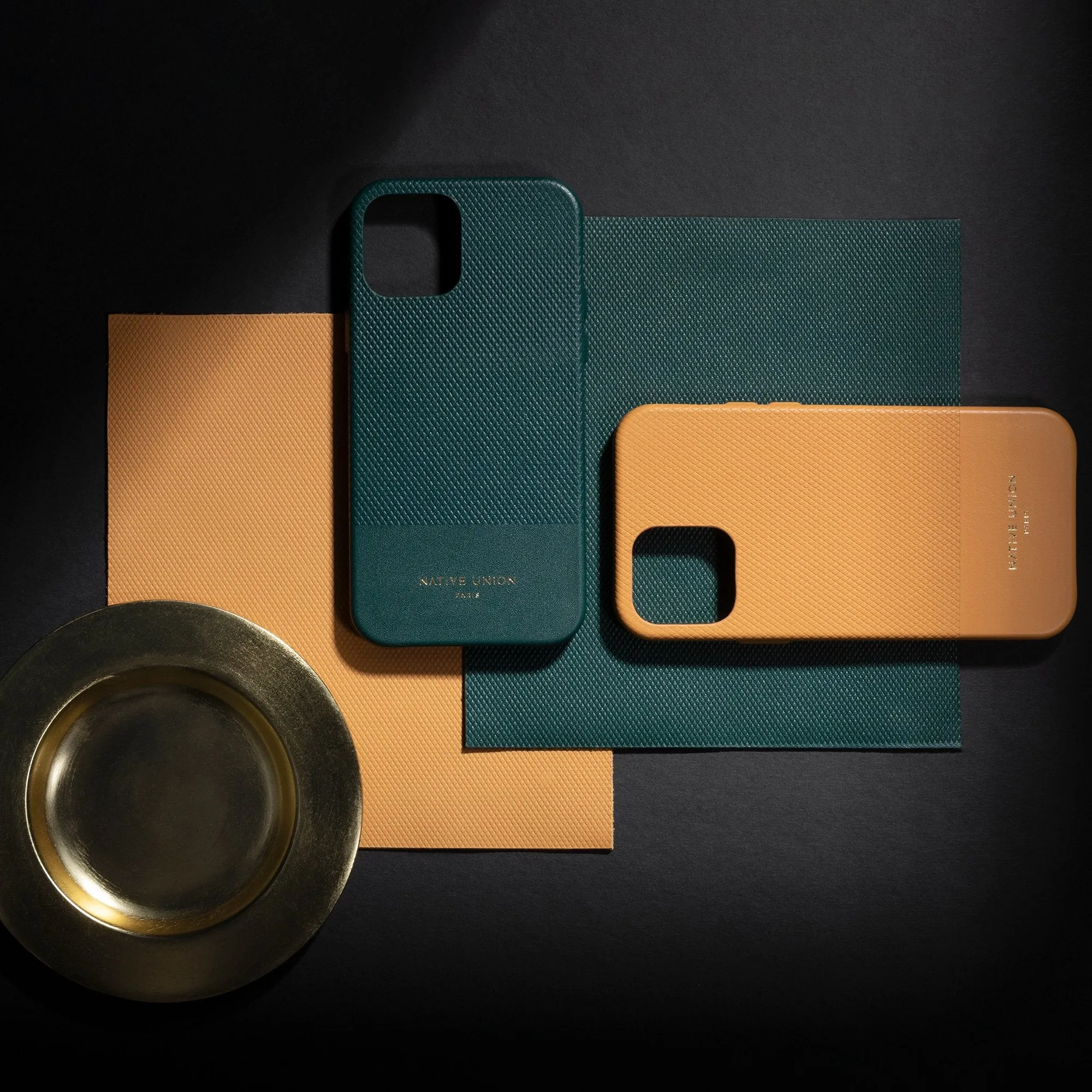 Clic Heritage iPhone Case (Ocre)