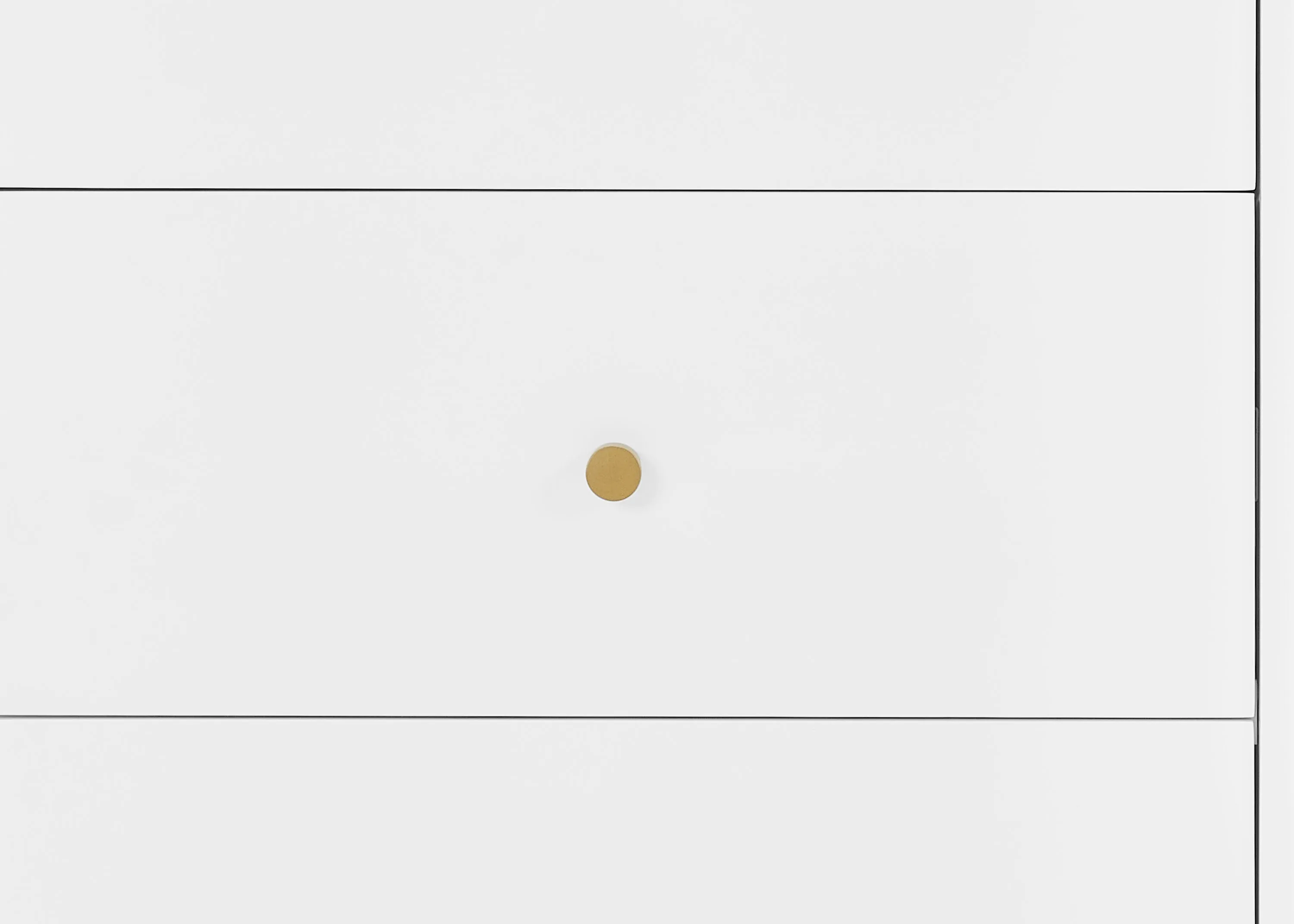 James 6 Drawer Dresser with Changing Top and Interlocking Drawers