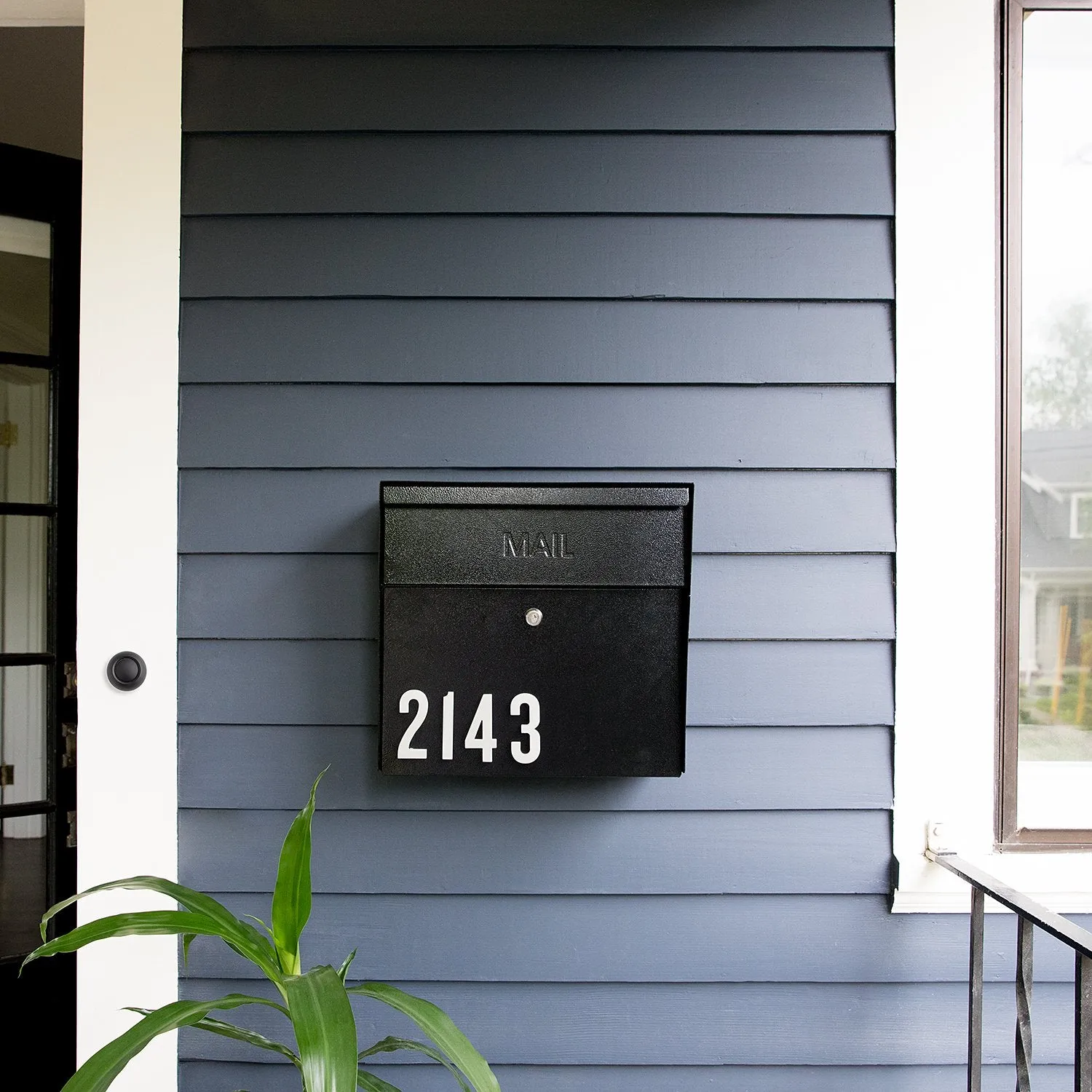 Locking Mailbox