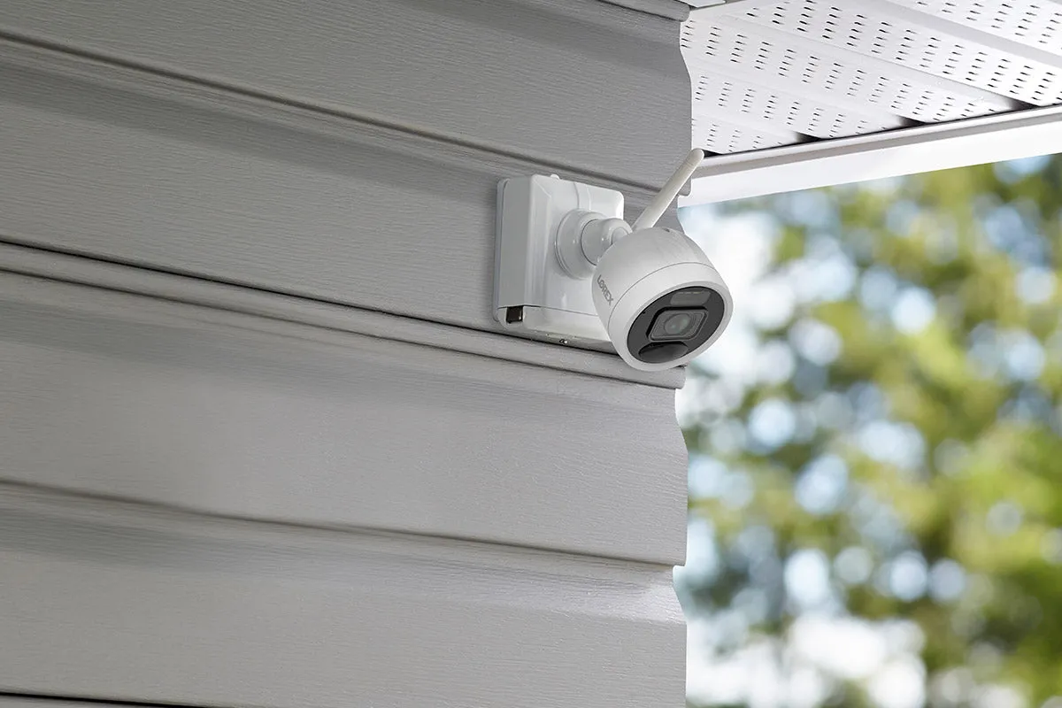 Lorex 2K 1TB NVR System with Outdoor Battery Security Cameras