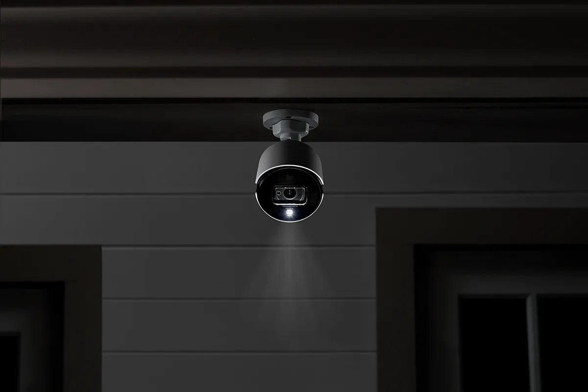 Smart 4K 8-channel 2TB DVR with 5MP Deterrence Bullet Cameras