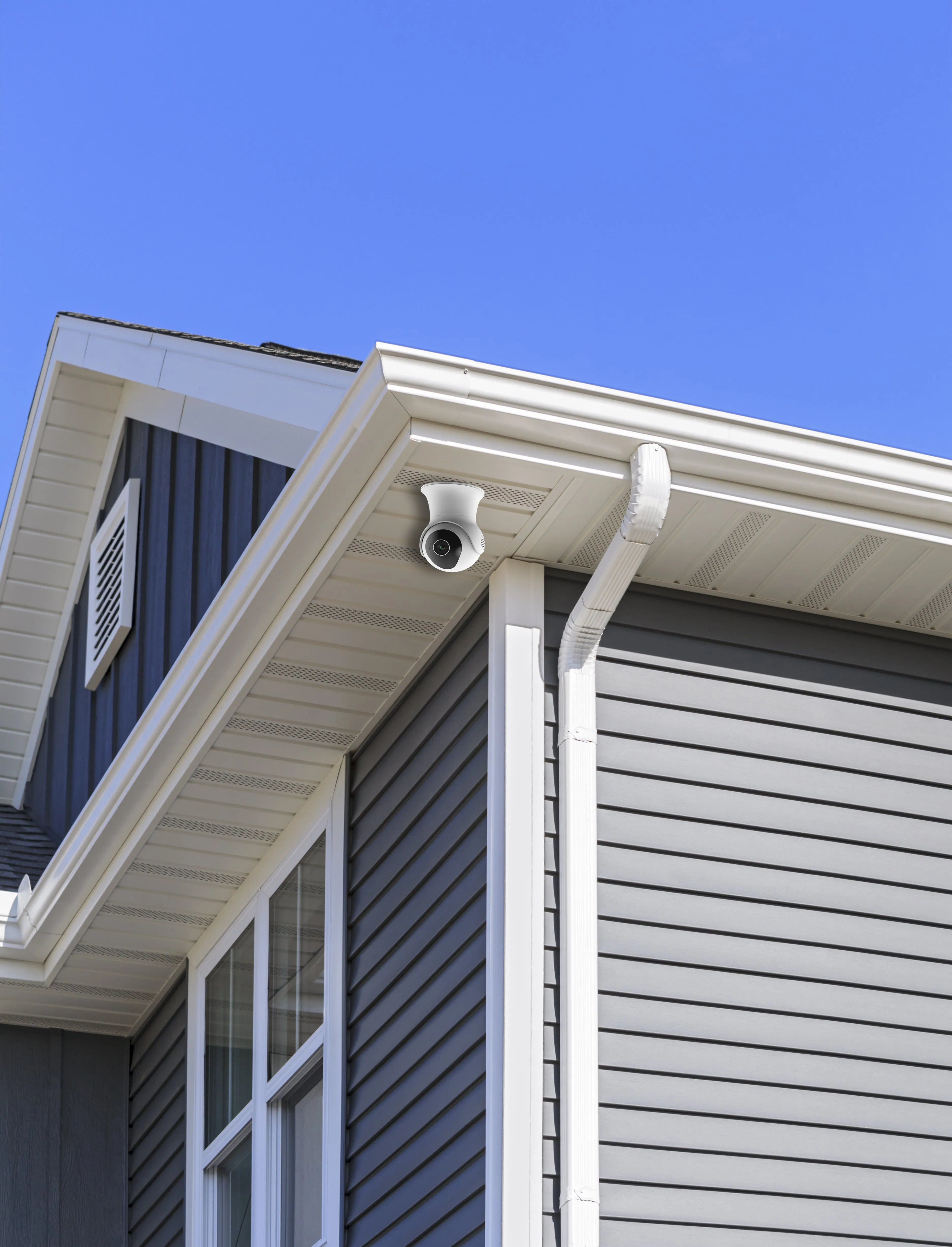 Smart WiFi Indoor/Outdoor Camera Kit